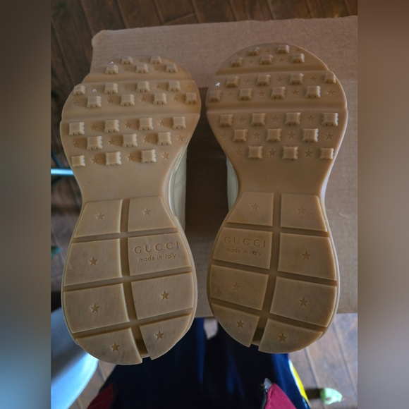 Gucci Mickey mouse sneakers - Picture 5 of 5